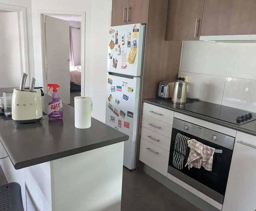 Unfurnished room in a flatshare