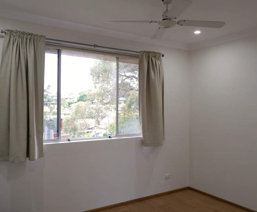 $380, Flatshare, 2 bathrooms, Miranda NSW 2228