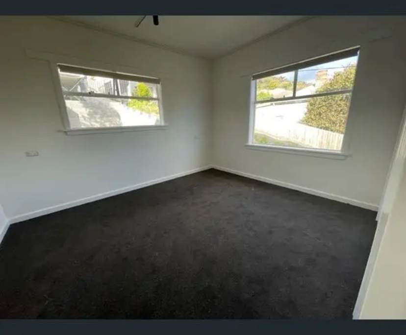 Unfurnished room in a share house