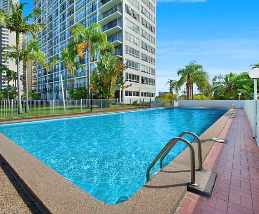 $250, Flatshare, 3 bathrooms, Surfers Paradise QLD 4217