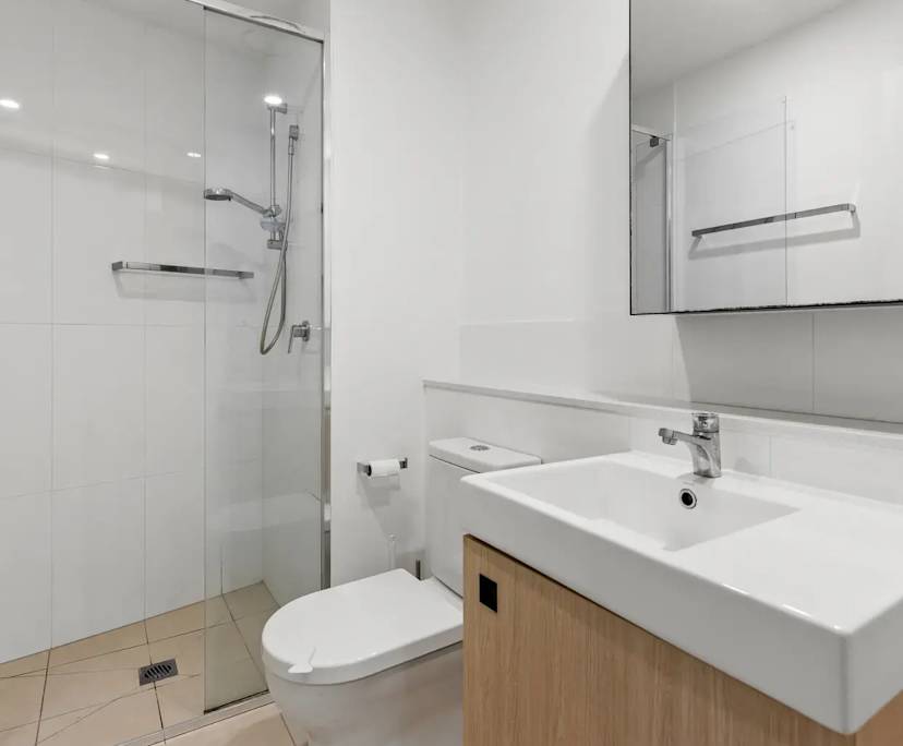 Furnished room with own bathroom