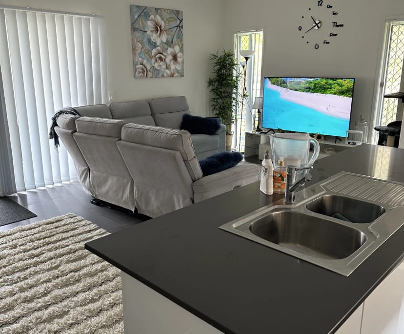 Room for Rent in Nerang, Gold Coast 250, Furnishe...