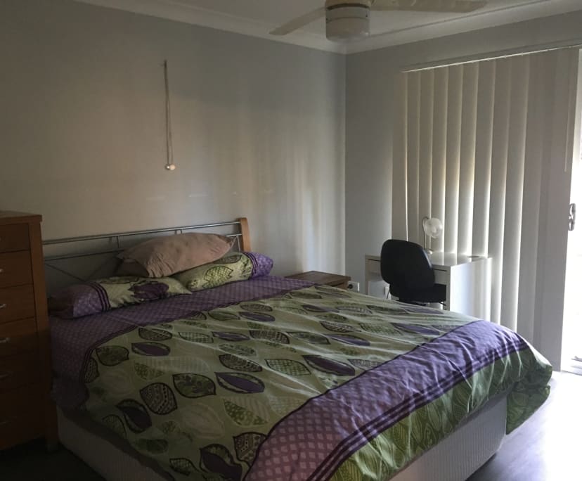 Furnished room with ensuite in a flatshare