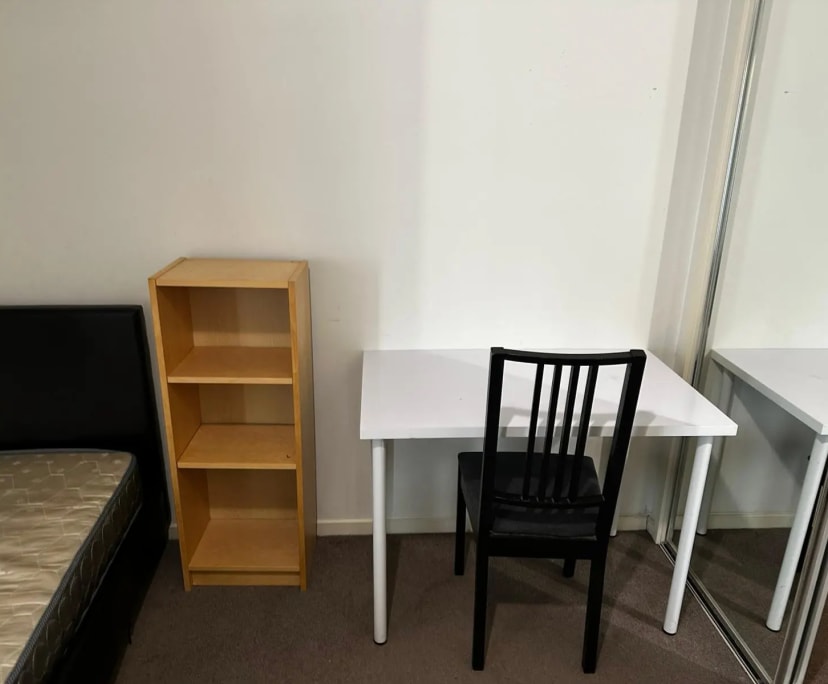 Furnished room in a flatshare