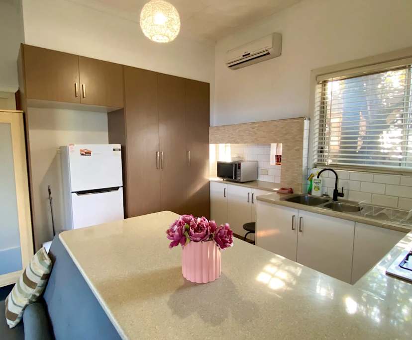 $550, 1-bed, 1 bathroom, Yarraville VIC 3013