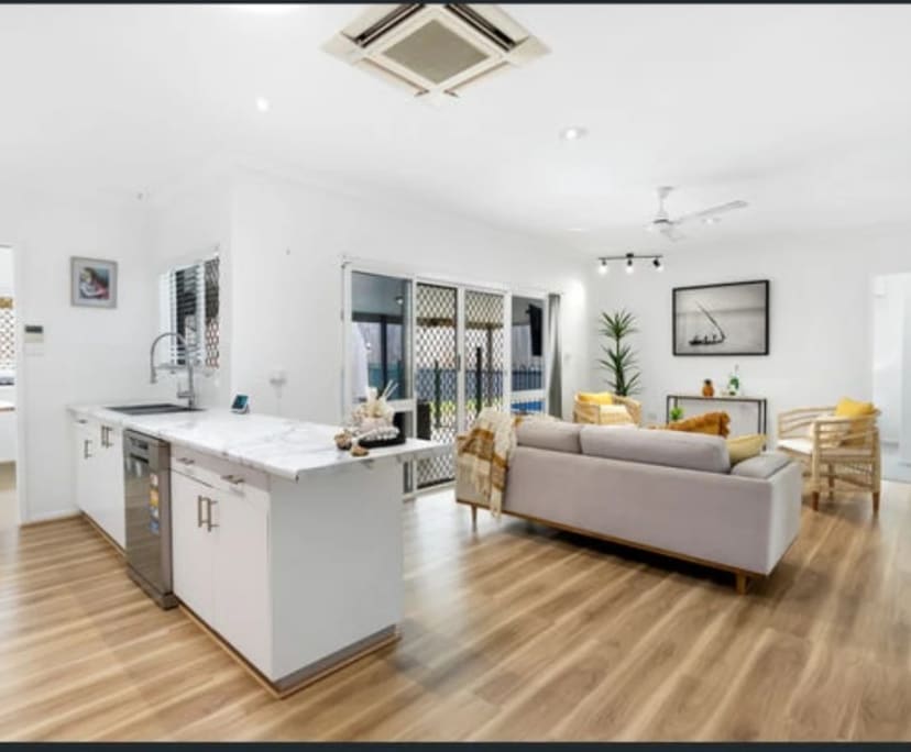 Furnished room with own bathroom
