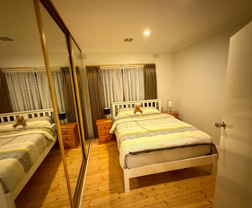 $350, Share-house, 5 bathrooms, Pascoe Vale VIC 3044