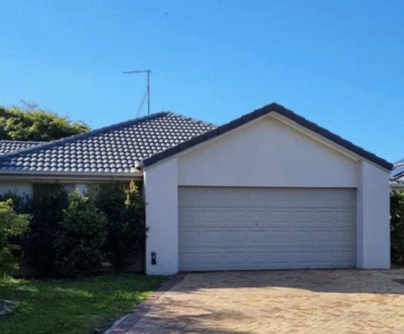 $375, Share-house, 3 bathrooms, Burleigh Waters QLD 4220