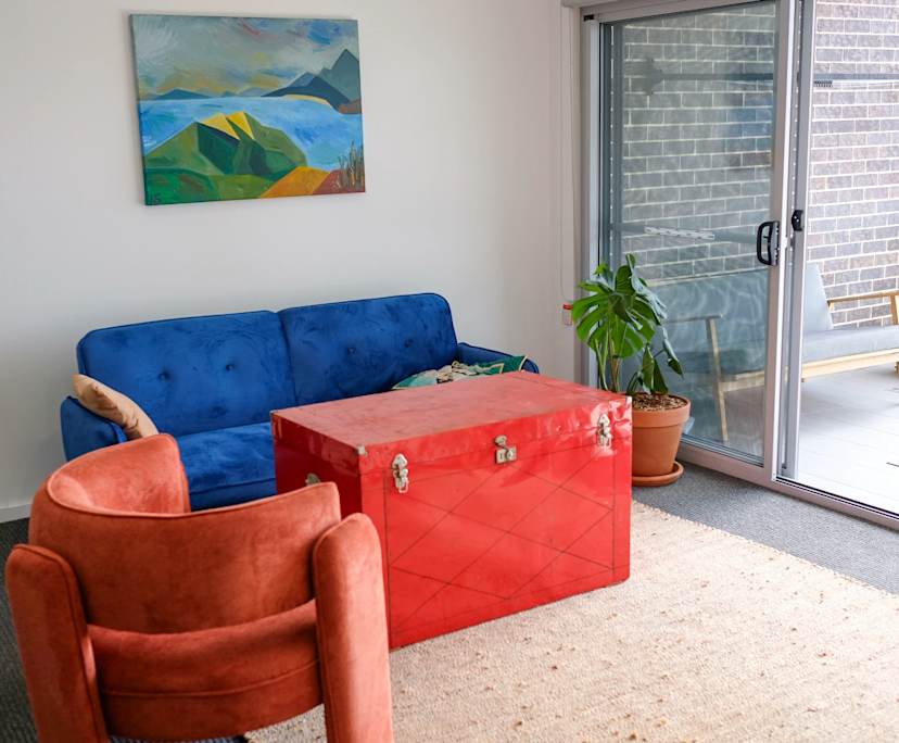 $350, Whole-property, 2 bathrooms, Lake Illawarra NSW 2528