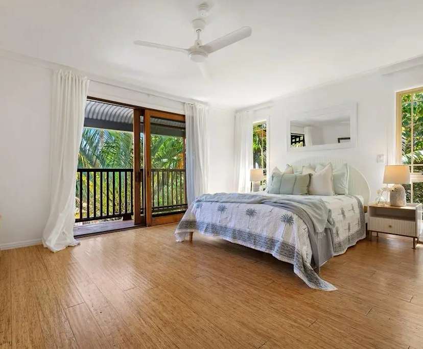 Furnished room with ensuite in a share house