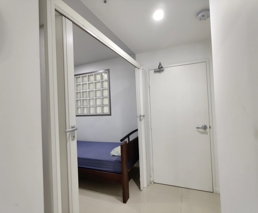 Furnished room in a flatshare