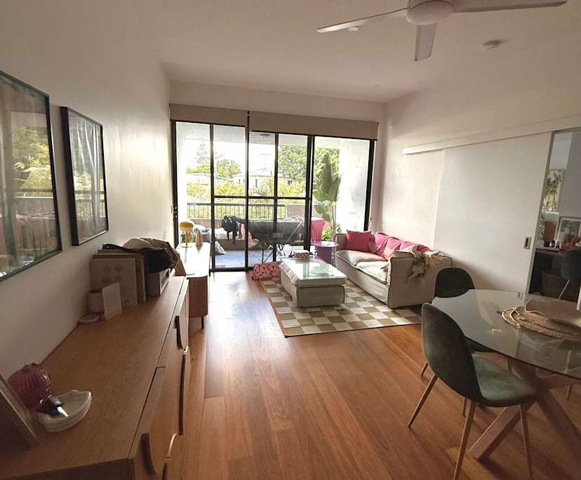 Furnished room with own bathroom