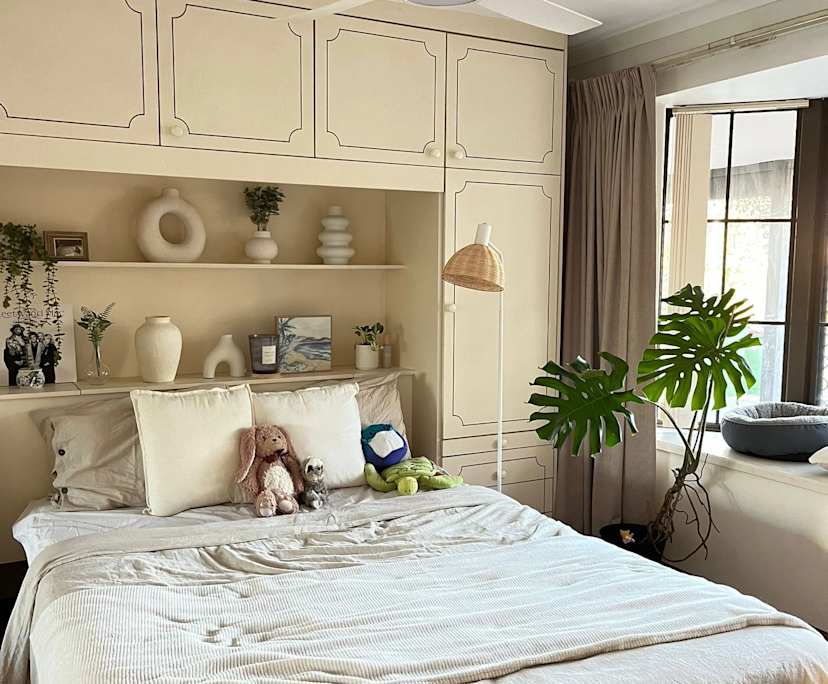 Room in a share house