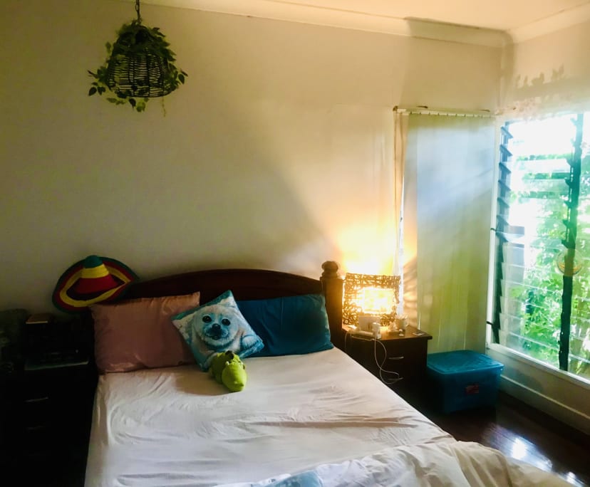 $300, Share-house, 3 bathrooms, Indooroopilly QLD 4068