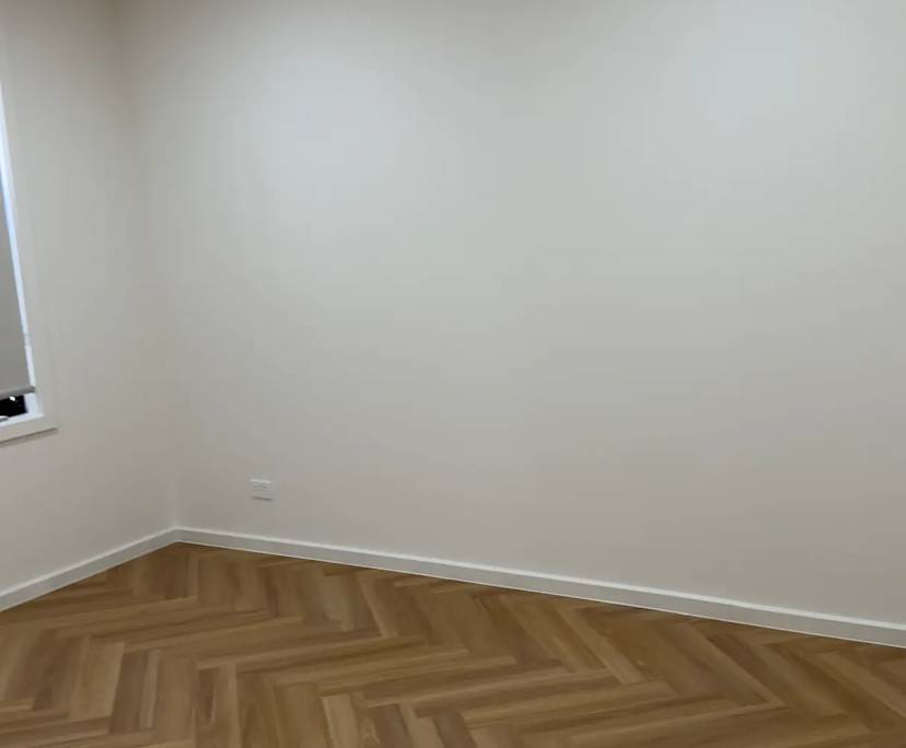 Unfurnished room with own bathroom