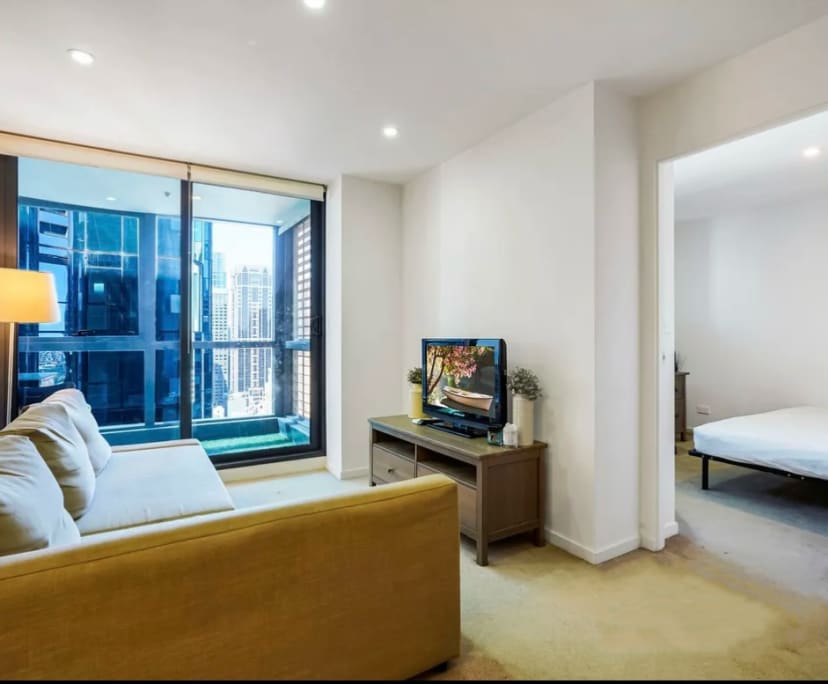 Furnished room in a flatshare