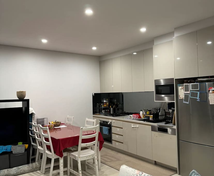 Furnished room in a flatshare