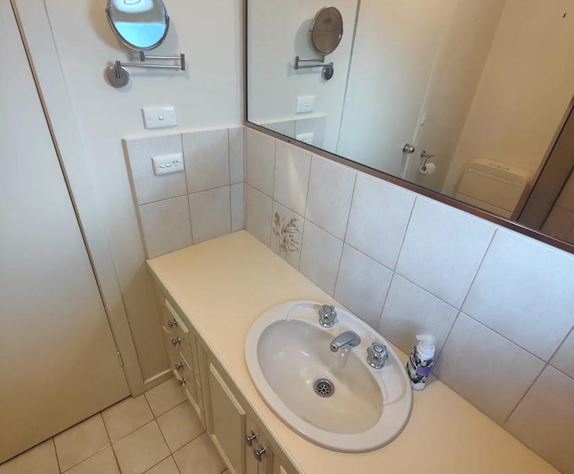 $350, Share-house, 3 bathrooms, Heathmont VIC 3135