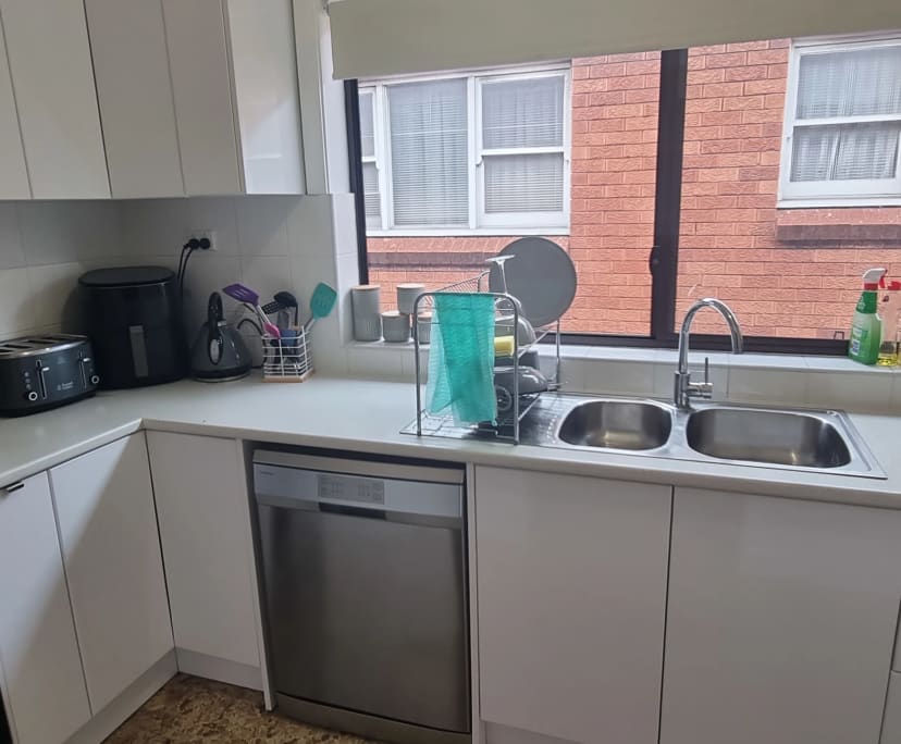 $300, Share-house, 3 bathrooms, Lake Heights NSW 2502