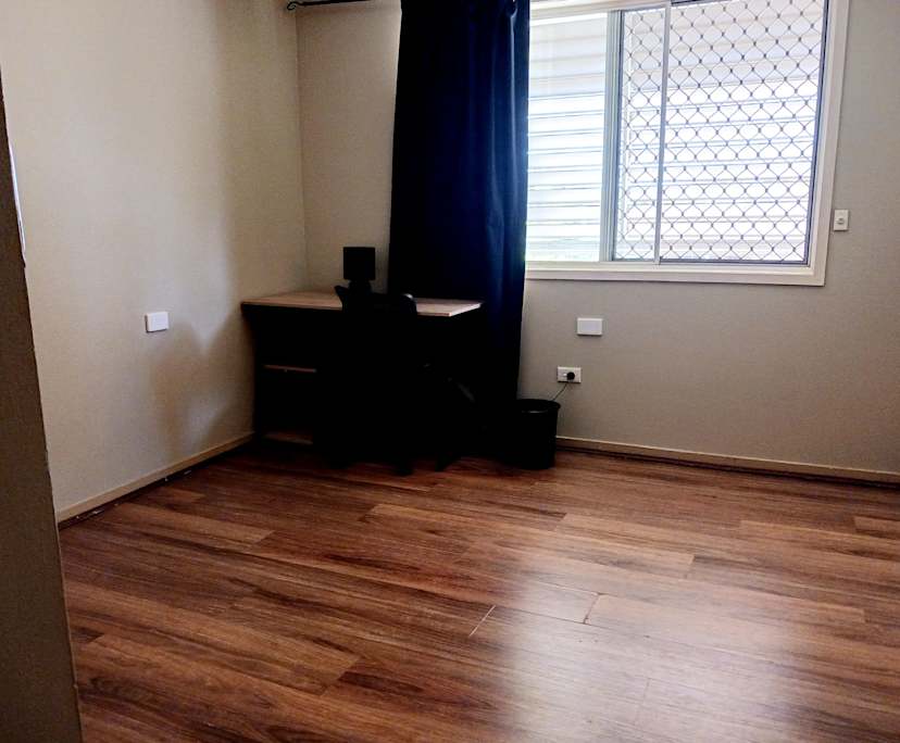 $250, Share-house, 3 bathrooms, Lawnton QLD 4501