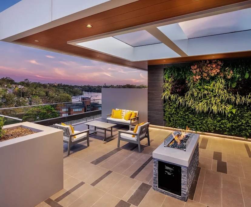 Unfurnished room with own bathroom