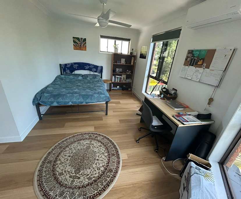 $210, Share-house, 3 bathrooms, Ashmore QLD 4214