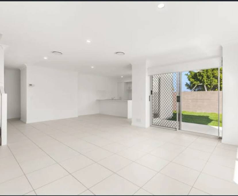 $255, Share-house, 4 bathrooms, Palmview QLD 4553