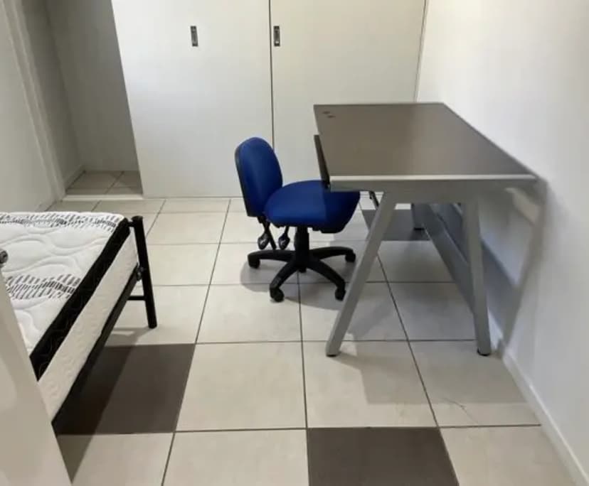 $310, Share-house, 5 bathrooms, Taringa QLD 4068