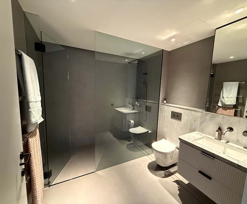 $450, Flatshare, 2 bathrooms, Elizabeth Bay NSW 2011