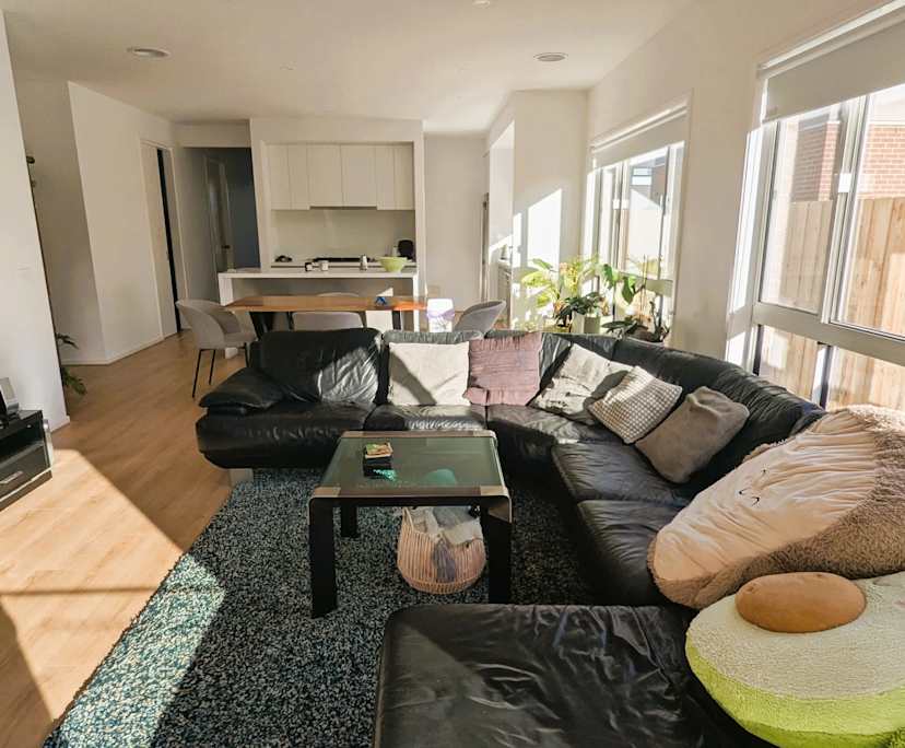 Unfurnished room in a share house