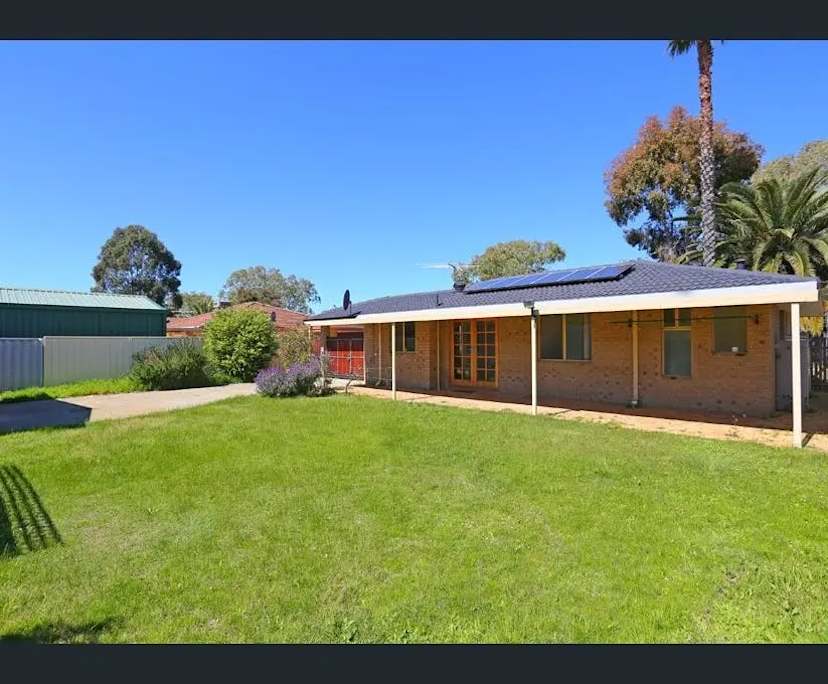 Unfurnished room in a share house