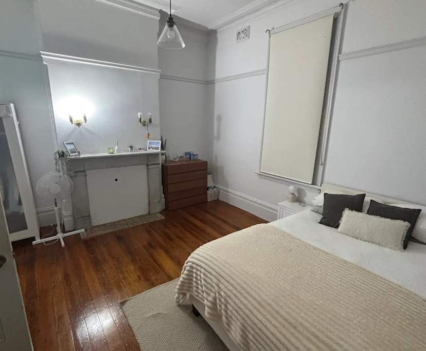 Furnished room in a share house