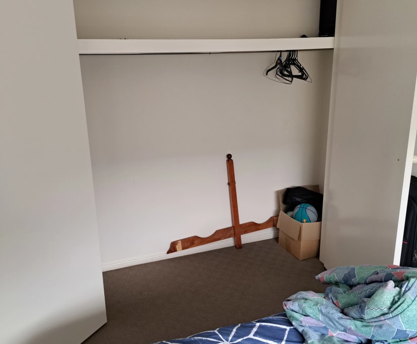 Room for Rent in Shepparton, VIC 250, Furnished,
