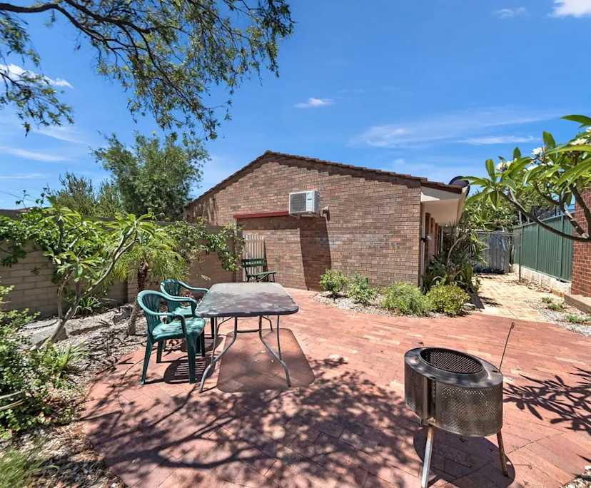 Room in a share house