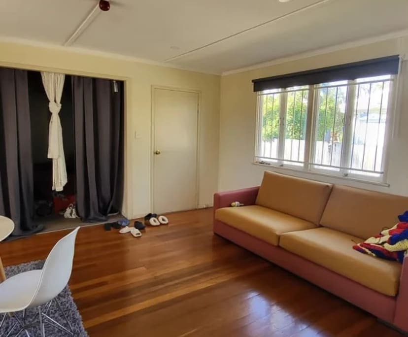 Room for Rent in Runcorn, Brisbane 200, Furnished...