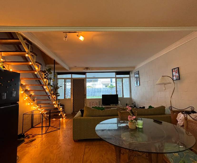 Room in a share house