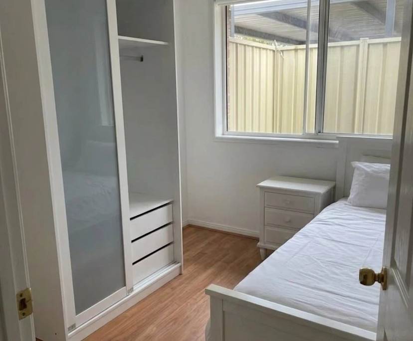 Room in a share house