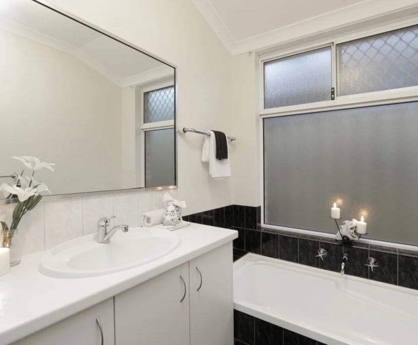 2 Rooms for Rent in East Victoria Park, Perth 220...