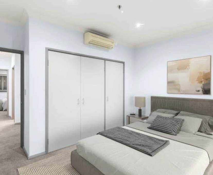 Furnished room in a flatshare