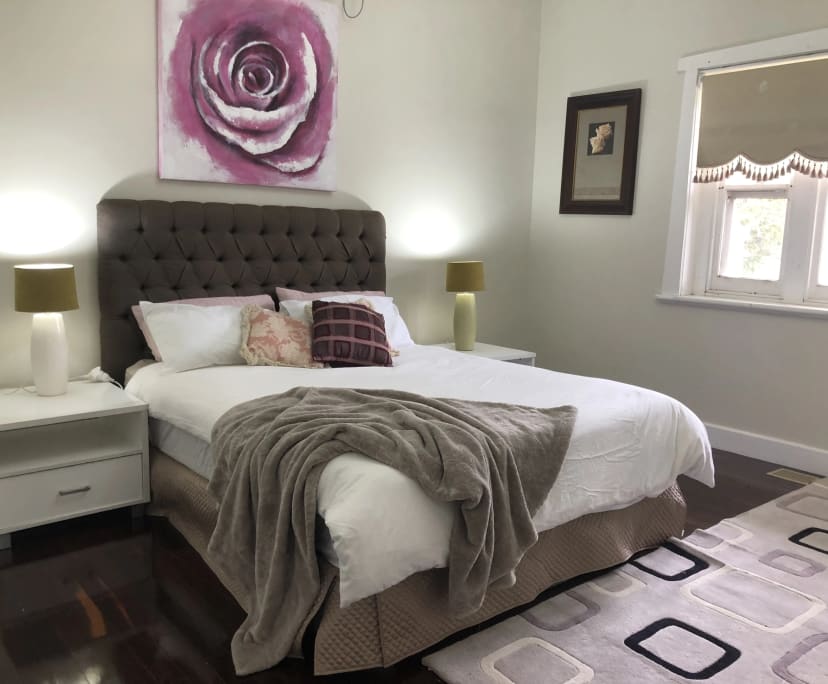 Furnished room in a share house