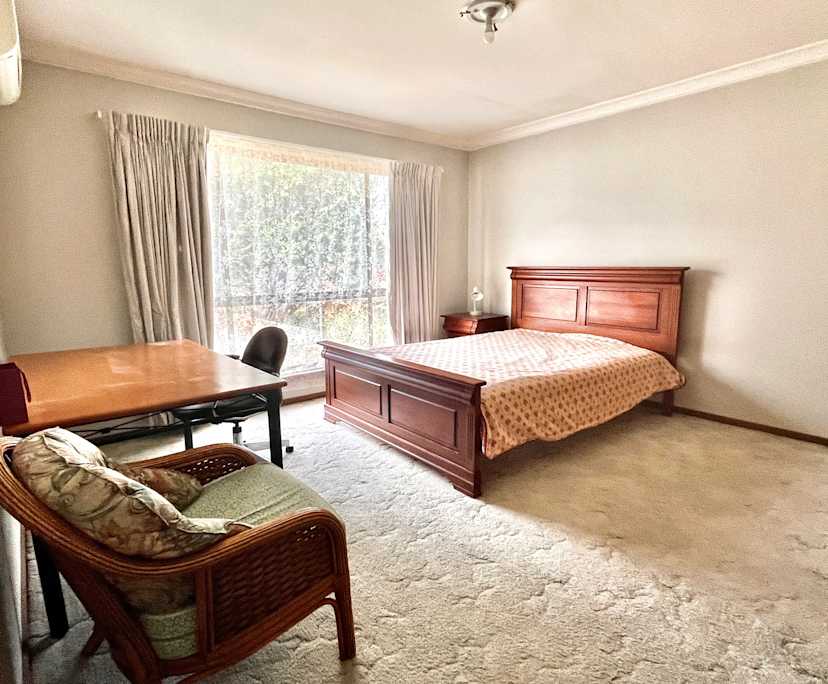 Furnished room in a share house