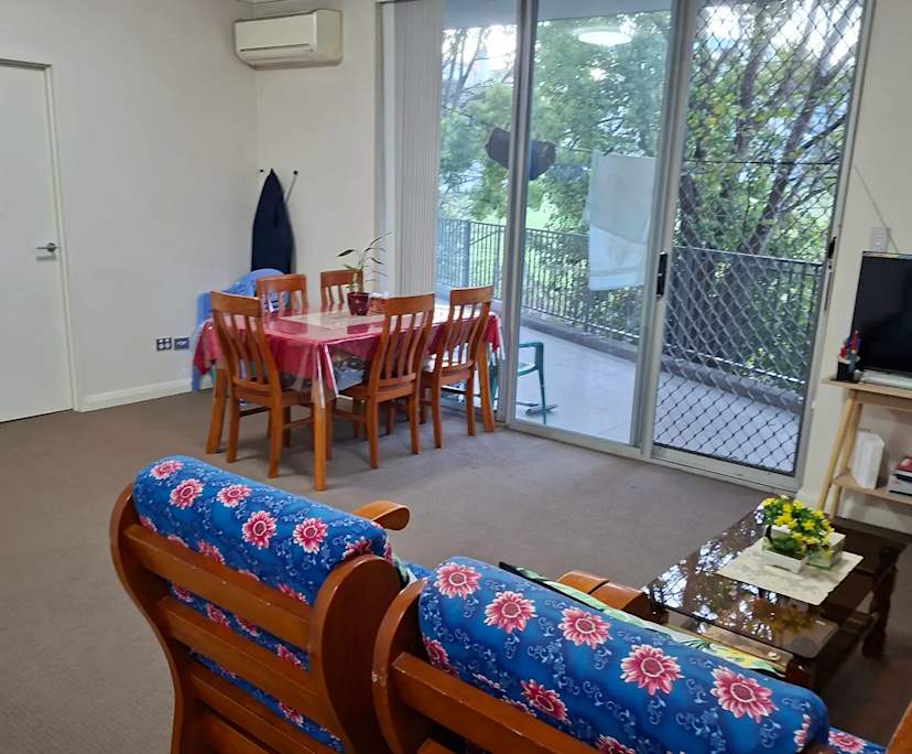$350, Flatshare, 2 bathrooms, Homebush West NSW 2140