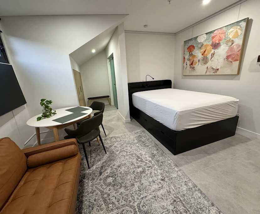 Furnished room studio flat for rent