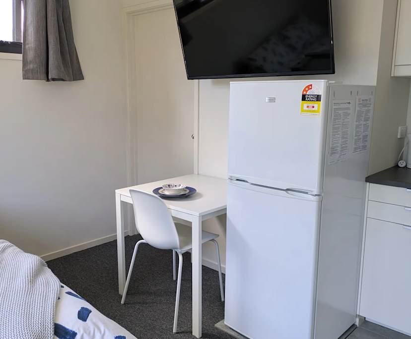 $330, Share-house, 4 bathrooms, Werribee VIC 3030