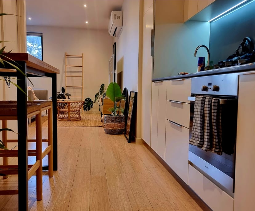 $500, Flatshare, 2 bathrooms, St Kilda VIC 3182