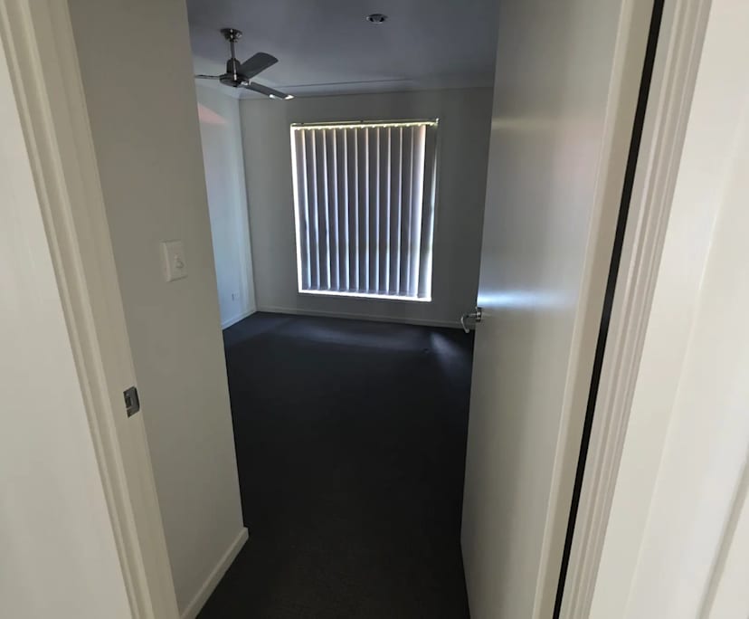 Unfurnished room in a share house