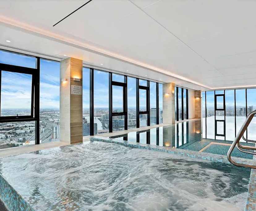 Furnished room with ensuite in a flatshare