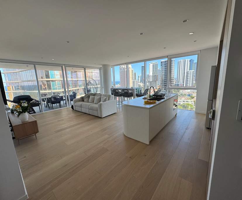 $670-700, Flatshare, 2 rooms, Broadbeach QLD 4218, Broadbeach QLD 4218