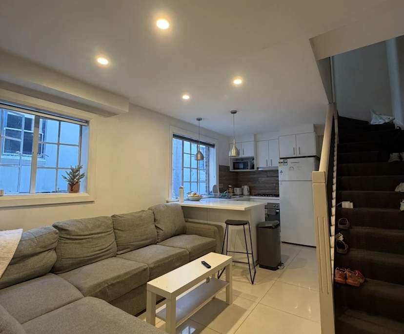 Whole property with 4 rooms for rent