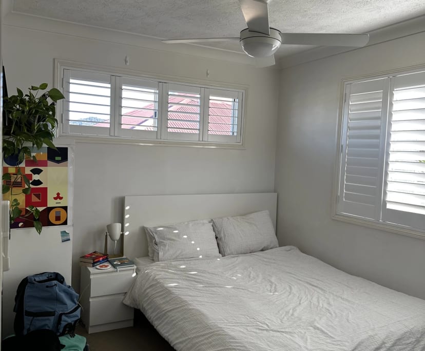 Unfurnished room with own bathroom